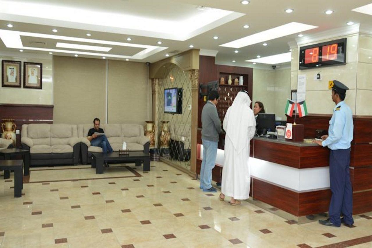 Al Muhanna Plaza Salmiya Esterno foto